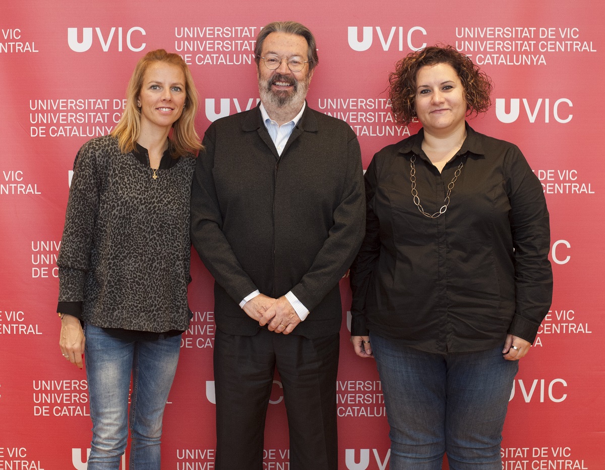 La UVic-UCC y la Asociación Síndrome de Asperger de Osona firman un convenio para que los estudiantes puedan colaborar con la entidad