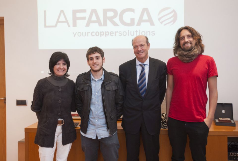 Daniel Torres gana el Premio Vicenç Fisas y Comella